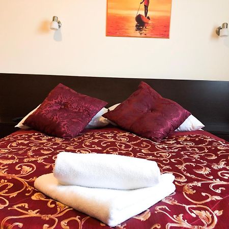 Hotel Korona Rzeszow Luaran gambar