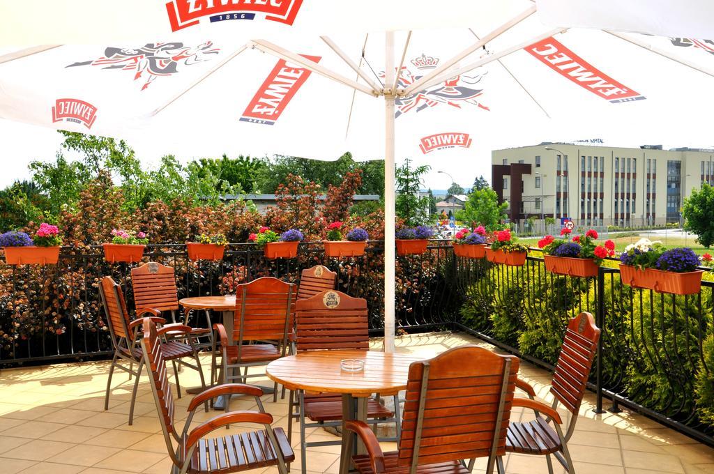 Hotel Korona Rzeszow Luaran gambar