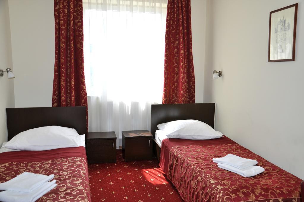 Hotel Korona Rzeszow Bilik gambar