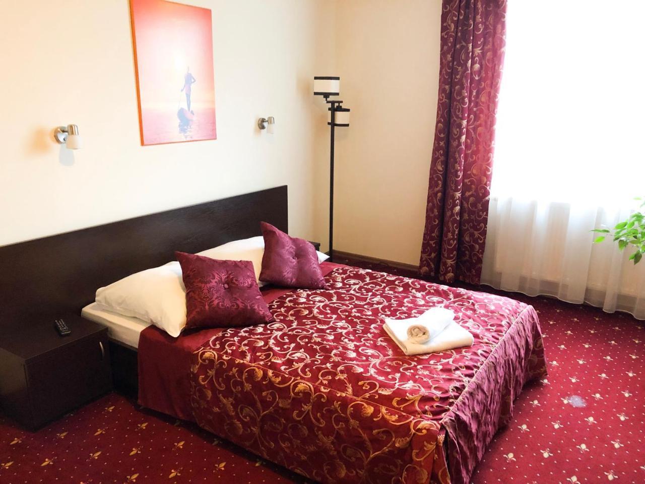 Hotel Korona Rzeszow Luaran gambar